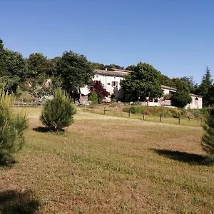 La Ferme Accrochée à La Colline Lagorce (Ardeche)
